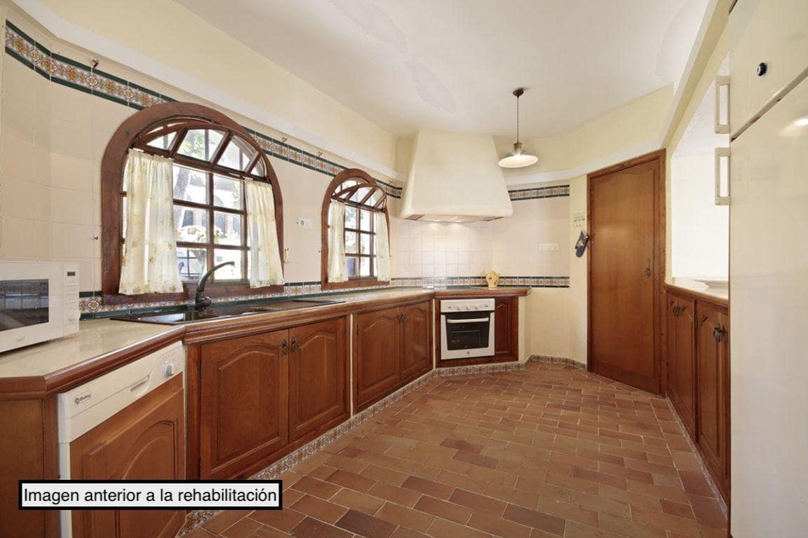 5 soveværelse Villa til salg i Albolote med swimmingpool garage - € 550.000 (Ref: 9367469)