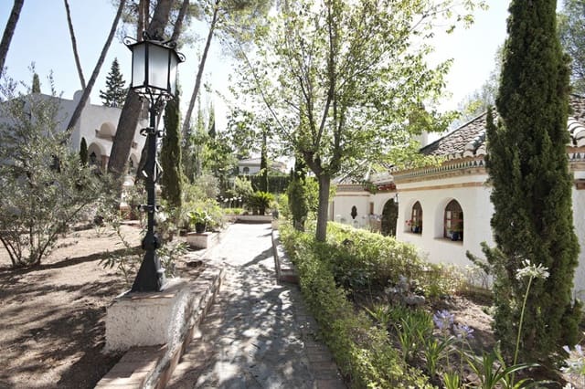 5 soveværelse Villa til salg i Albolote med swimmingpool garage - € 550.000 (Ref: 9367469)