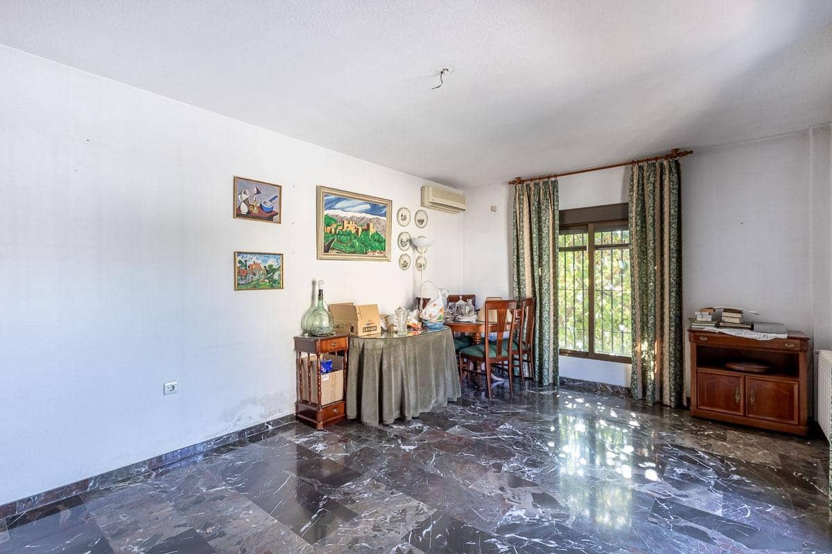 3 bedroom Villa for sale in Ogijares with garage - € 450,000 (Ref: 9367470)