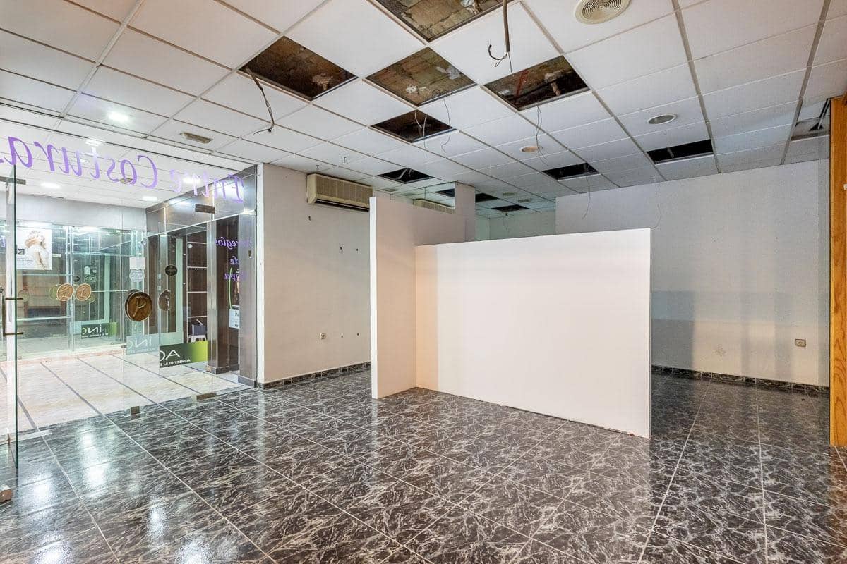 Kaupallinen myytävänä paikassa Granada kaupunki - 395 000 € (Ref: 9378979)