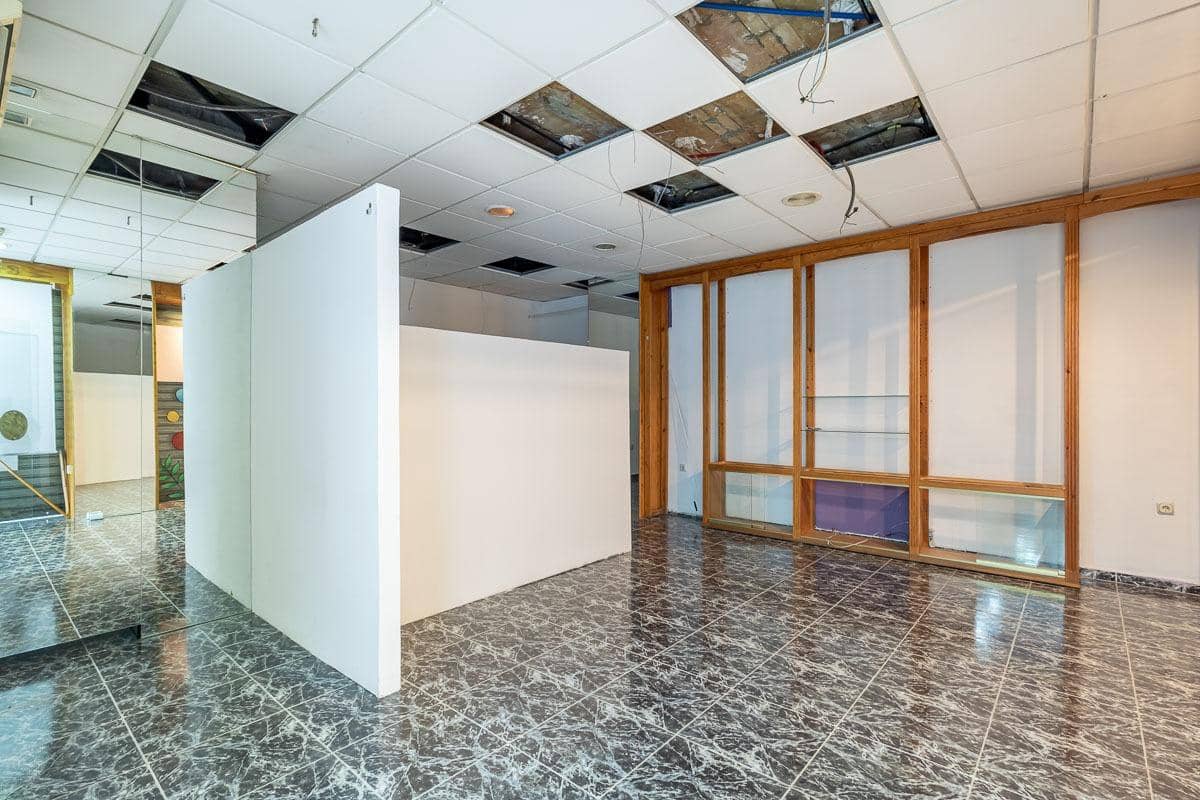 Kaupallinen myytävänä paikassa Granada kaupunki - 395 000 € (Ref: 9378979)