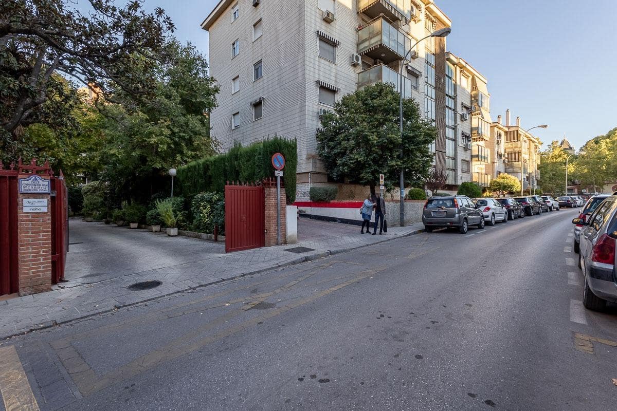 Garage for sale in Granada city - € 39,900 (Ref: 9382804)