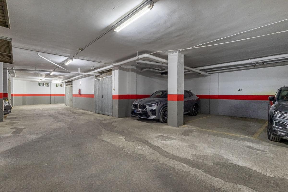 Garage for sale in Granada city - € 39,900 (Ref: 9382804)