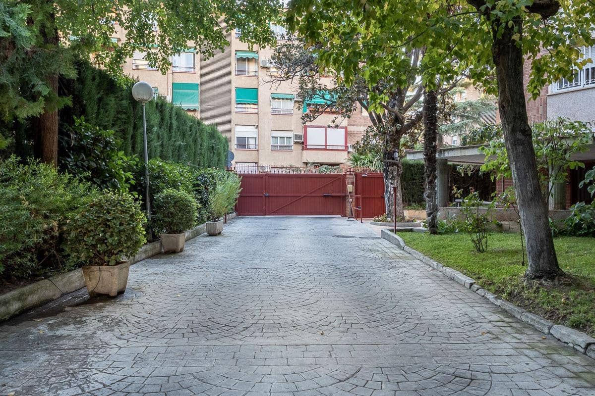 Garage for sale in Granada city - € 39,900 (Ref: 9382804)