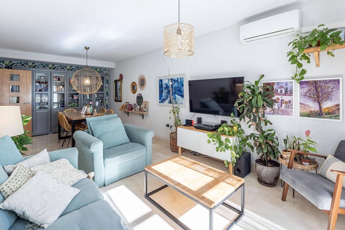 4 chambre Villa/Maison Mitoyenne à vendre à Jun avec piscine garage - 280 000 € (Ref: 9382805)