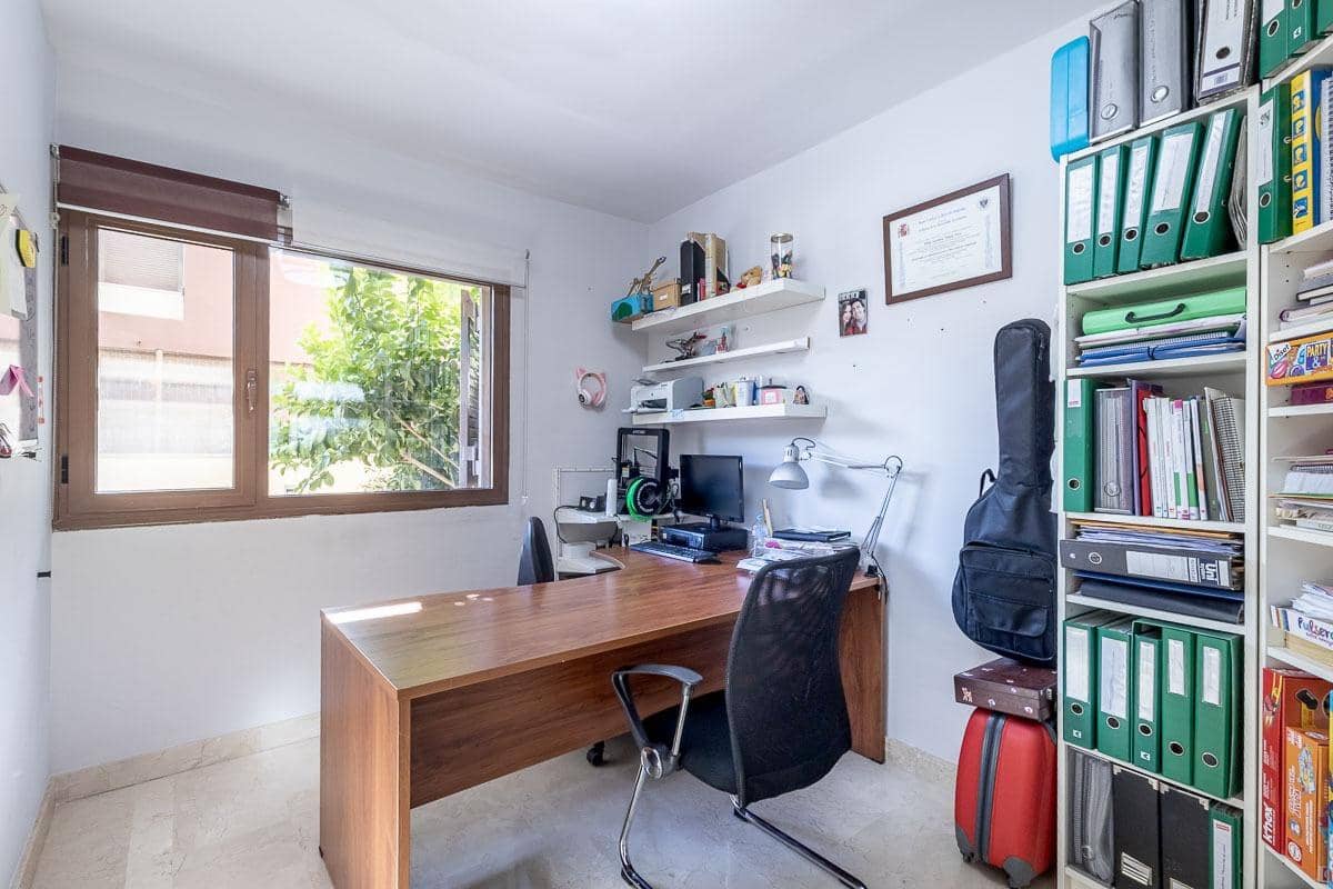 4 chambre Villa/Maison Mitoyenne à vendre à Jun avec piscine garage - 280 000 € (Ref: 9382805)