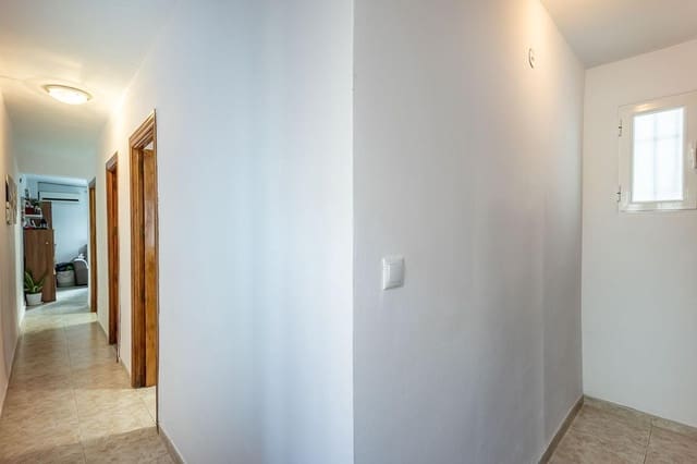 3 soveværelse Lejlighed til salg i Zaidin, Granada by - € 190.000 (Ref: 9382806)