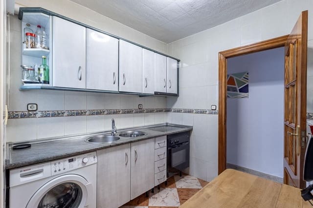 3 soveværelse Lejlighed til salg i Zaidin, Granada by - € 190.000 (Ref: 9382806)