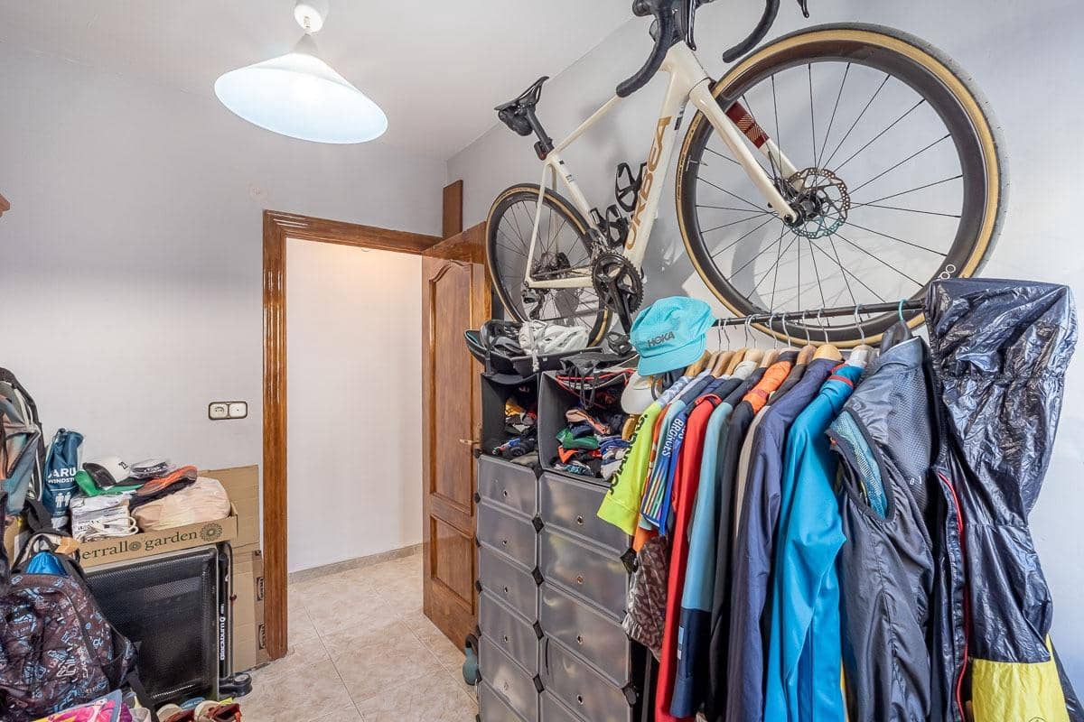 3 soveværelse Lejlighed til salg i Granada by - € 190.000 (Ref: 9382806)