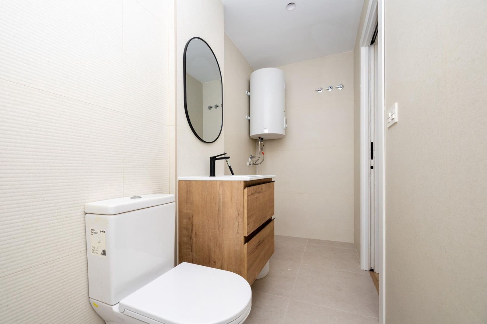 Studio til salgs i Granada by - € 160 000 (Ref: 9390772)