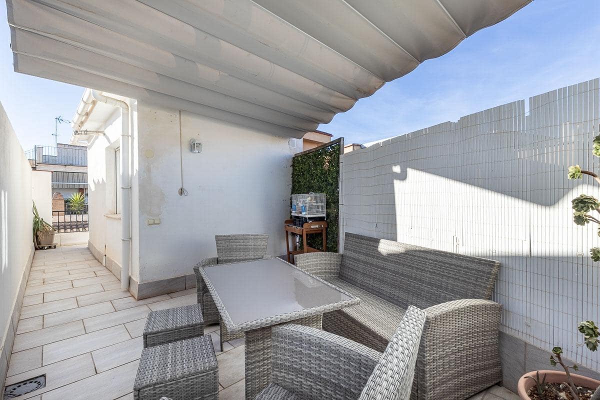 3 soverom Leilighet til salgs i Churriana de la Vega med garasje - € 209 000 (Ref: 9390773)