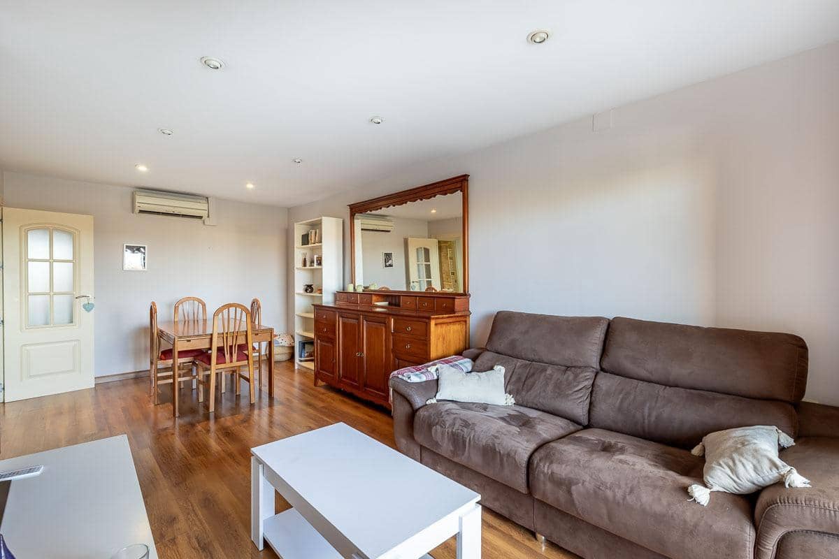 4 soveværelse Lejlighed til salg i Granada by - € 280.000 (Ref: 9400881)