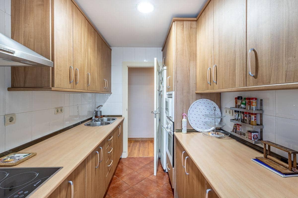 4 soveværelse Lejlighed til salg i Granada by - € 280.000 (Ref: 9400881)