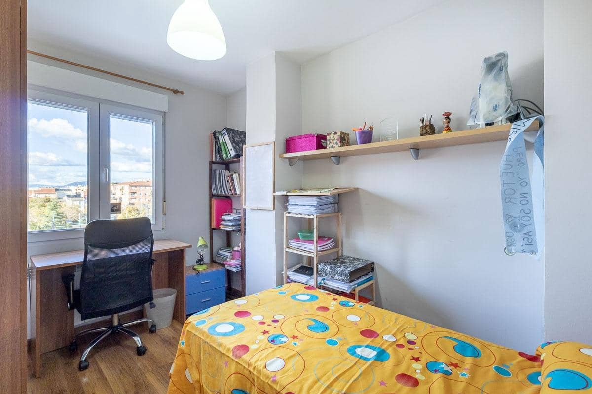 4 soveværelse Lejlighed til salg i Granada by - € 280.000 (Ref: 9400881)