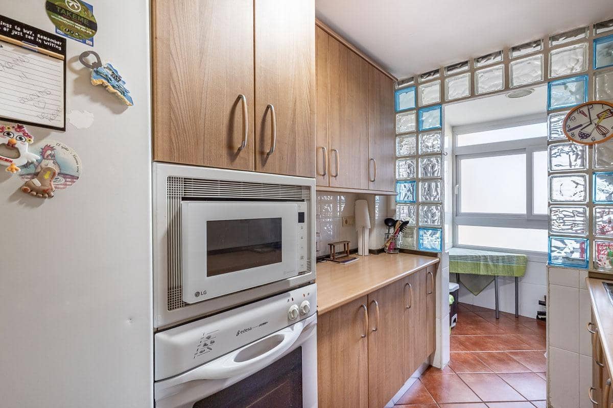 4 soveværelse Lejlighed til salg i Granada by - € 280.000 (Ref: 9400881)