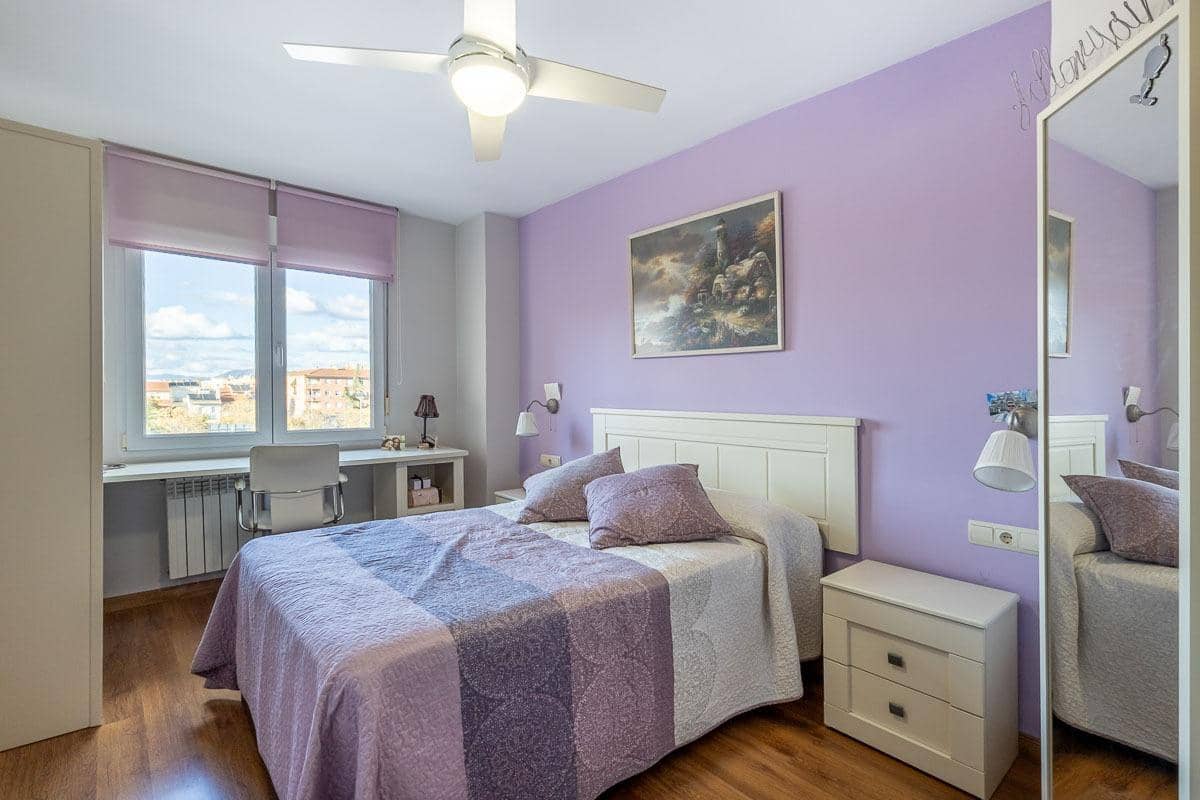 4 soveværelse Lejlighed til salg i Granada by - € 280.000 (Ref: 9400881)