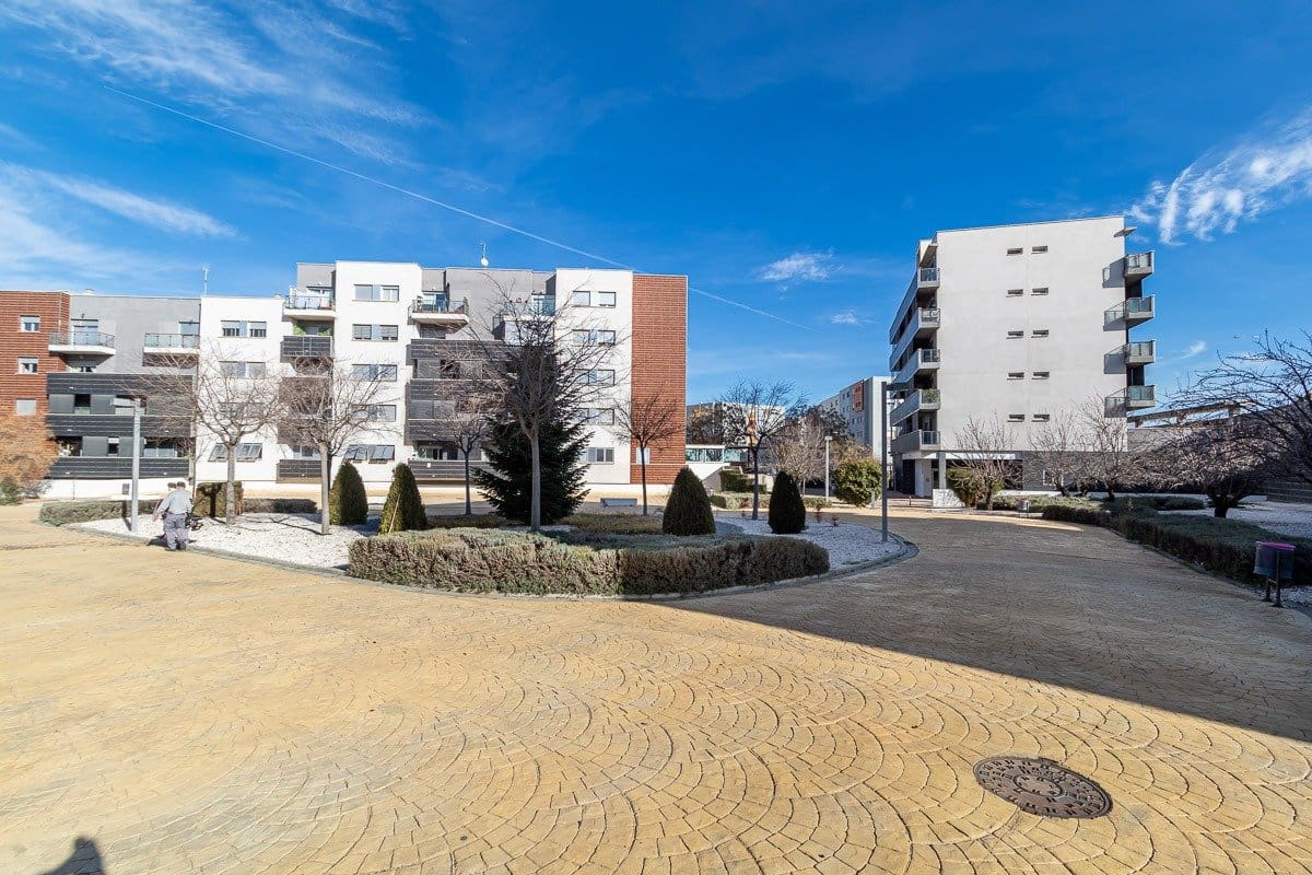 1 soveværelse Lejlighed til leje i Alhendin med swimmingpool - € 650 (Ref: 9400882)