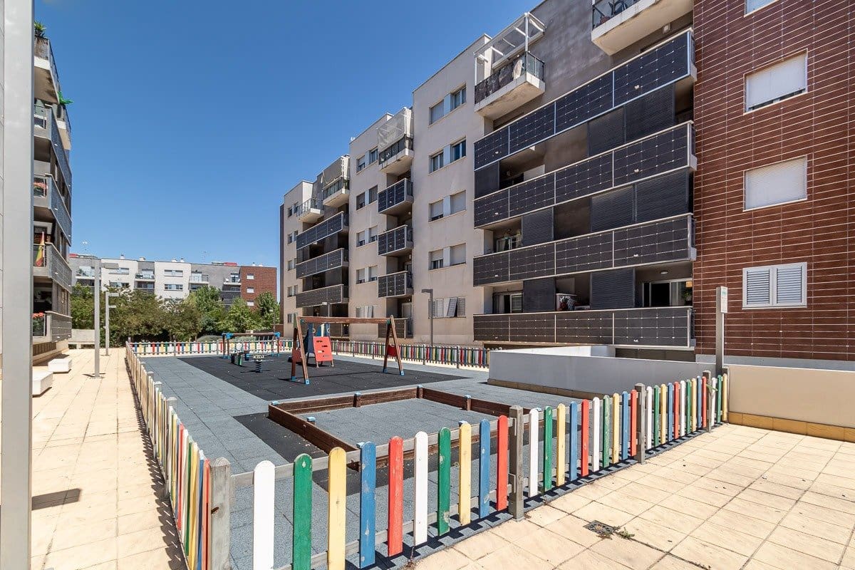 1 soveværelse Lejlighed til leje i Alhendin med swimmingpool - € 650 (Ref: 9400882)