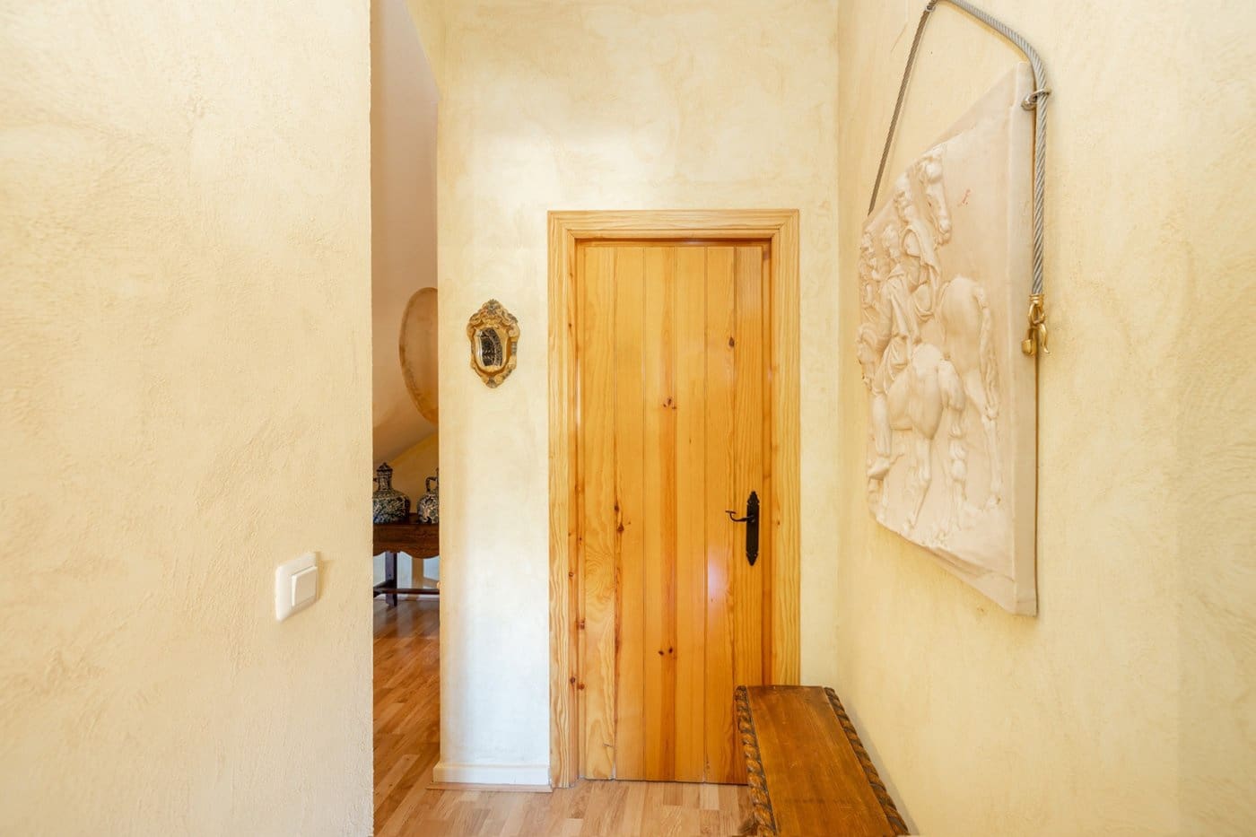 6 soveværelse Villa til salg i Gojar med swimmingpool garage - € 699.900 (Ref: 9400883)