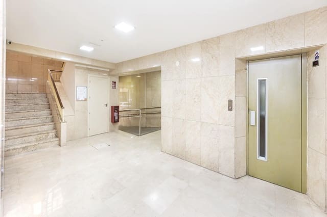 3 sypialnia Mieszkanie na sprzedaż w Miasto Grenada - 195 000 € (Ref: 9403380)