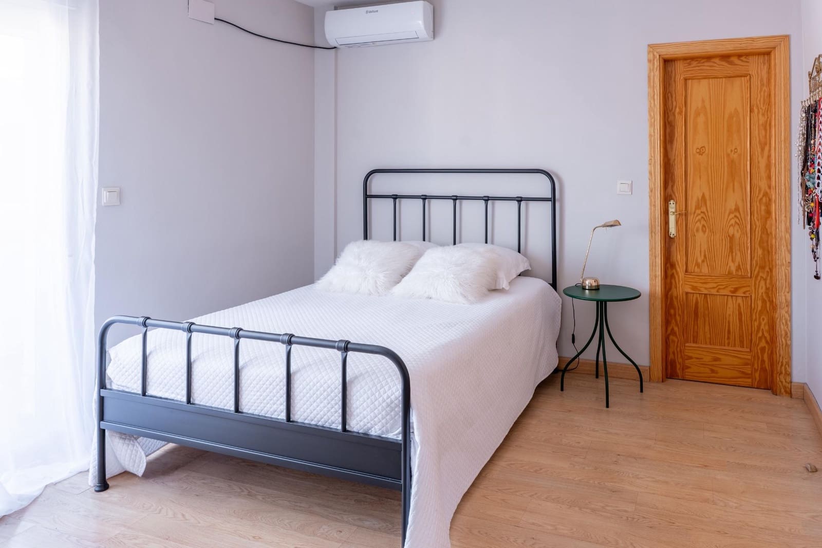 4 soverom Kjedet enebolig til salgs i Huetor Vega med svømmebasseng - € 395 000 (Ref: 9406795)