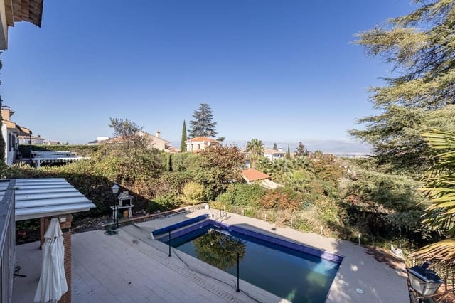 4 soveværelse Villa til salg i Gójar med swimmingpool garage - € 430.000 (Ref: 9410937)