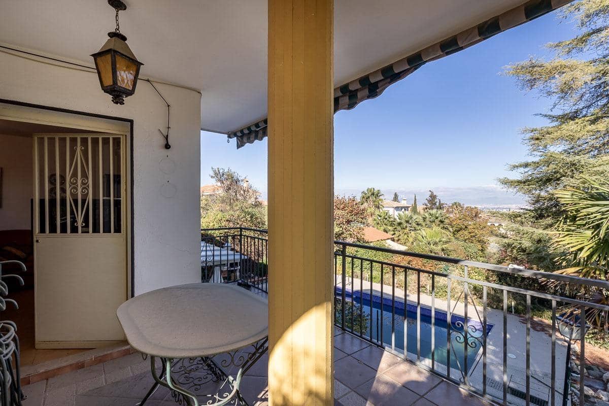 4 bedroom Villa for sale in Gojar with pool garage - € 430,000 (Ref: 9410937)