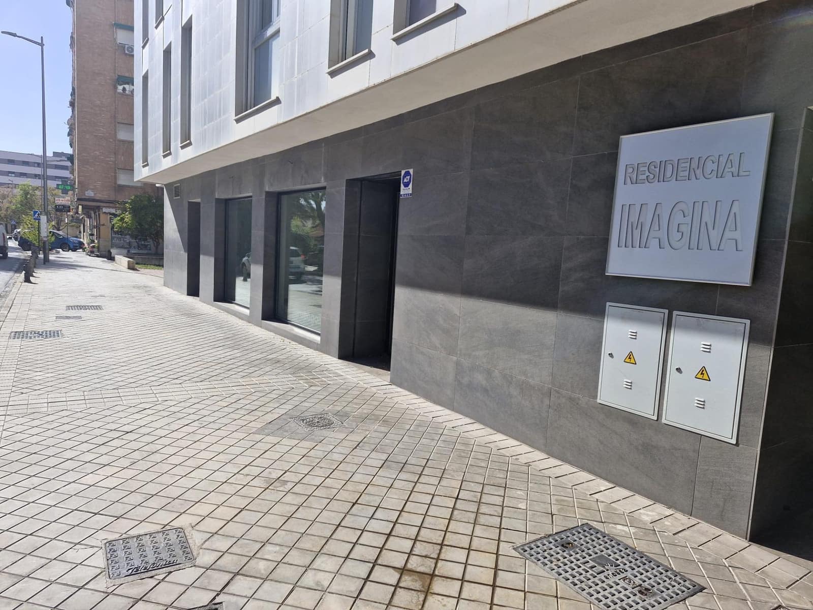 Commercial for rent in Granada city - € 550 (Ref: 9410938)