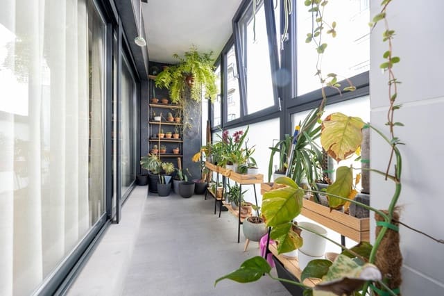 4 soveværelse Lejlighed til salg i Granada by med garage - € 590.000 (Ref: 9414062)