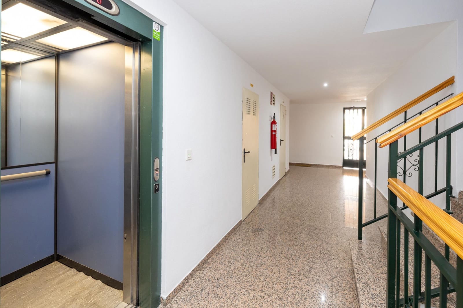 2 soverom Penthouse til salgs i Las Gabias med garasje - € 169 900 (Ref: 9415887)