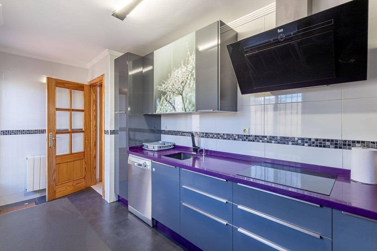 3 makuuhuone Rivitalo myytävänä paikassa Ventas de Huelma mukana uima-altaan 
autotalli - 169 000 € (Ref: 9415889)