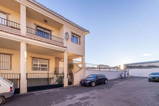 3 soverom Rekkehus til salgs i Ventas de Huelma med svømmebasseng garasje - € 169 000 (Ref: 9415889)