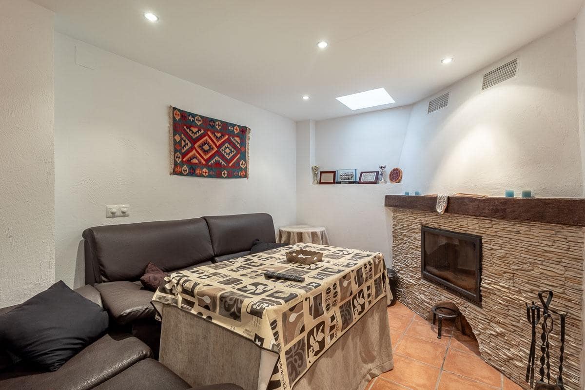 3 makuuhuone Rivitalo myytävänä paikassa Ventas de Huelma mukana uima-altaan 
autotalli - 169 000 € (Ref: 9415889)