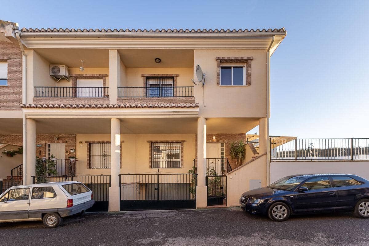 3 makuuhuone Rivitalo myytävänä paikassa Ventas de Huelma mukana uima-altaan 
autotalli - 169 000 € (Ref: 9415889)