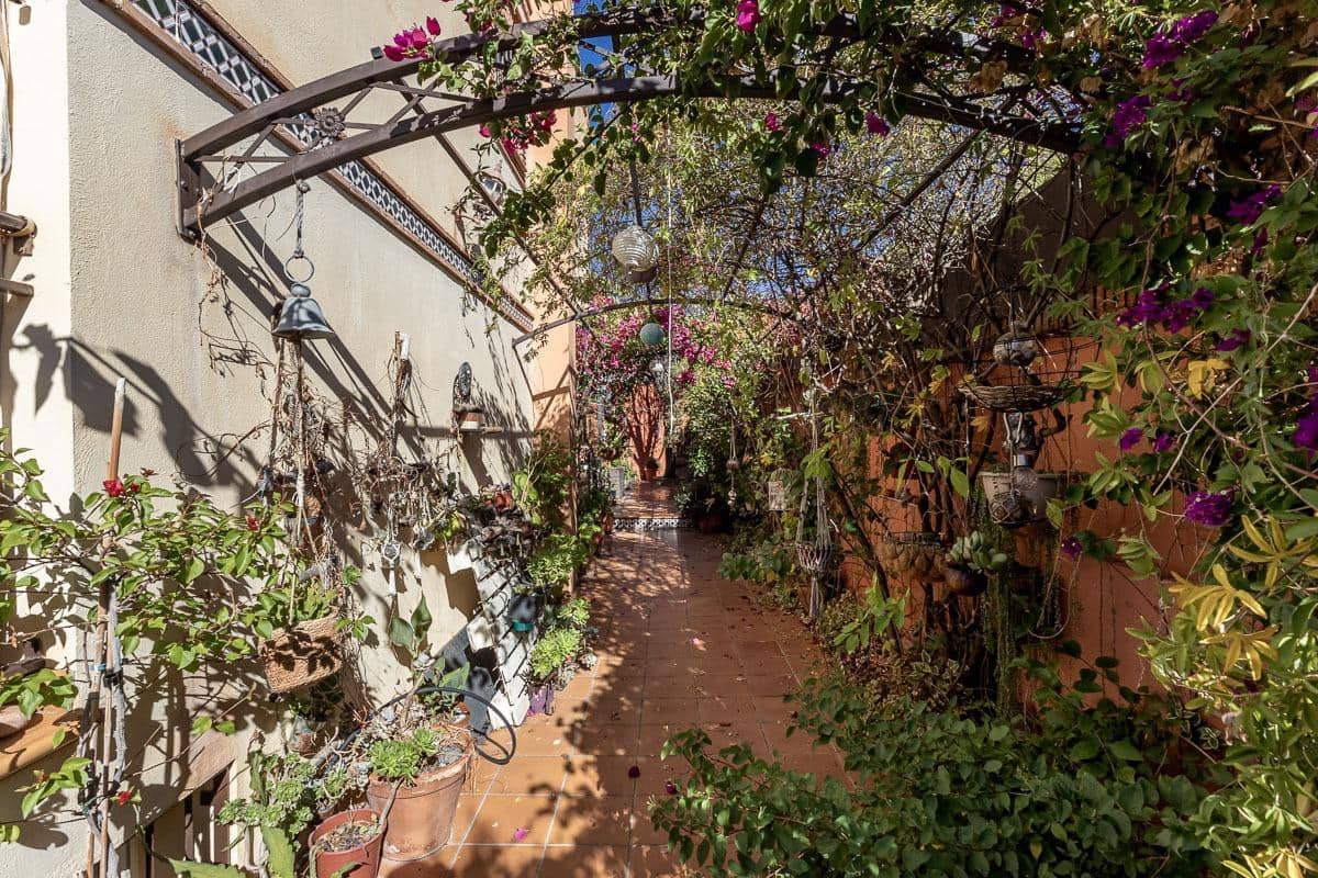 4 soverom Hus til salgs i Huetor Vega med garasje - € 439 000 (Ref: 9415890)