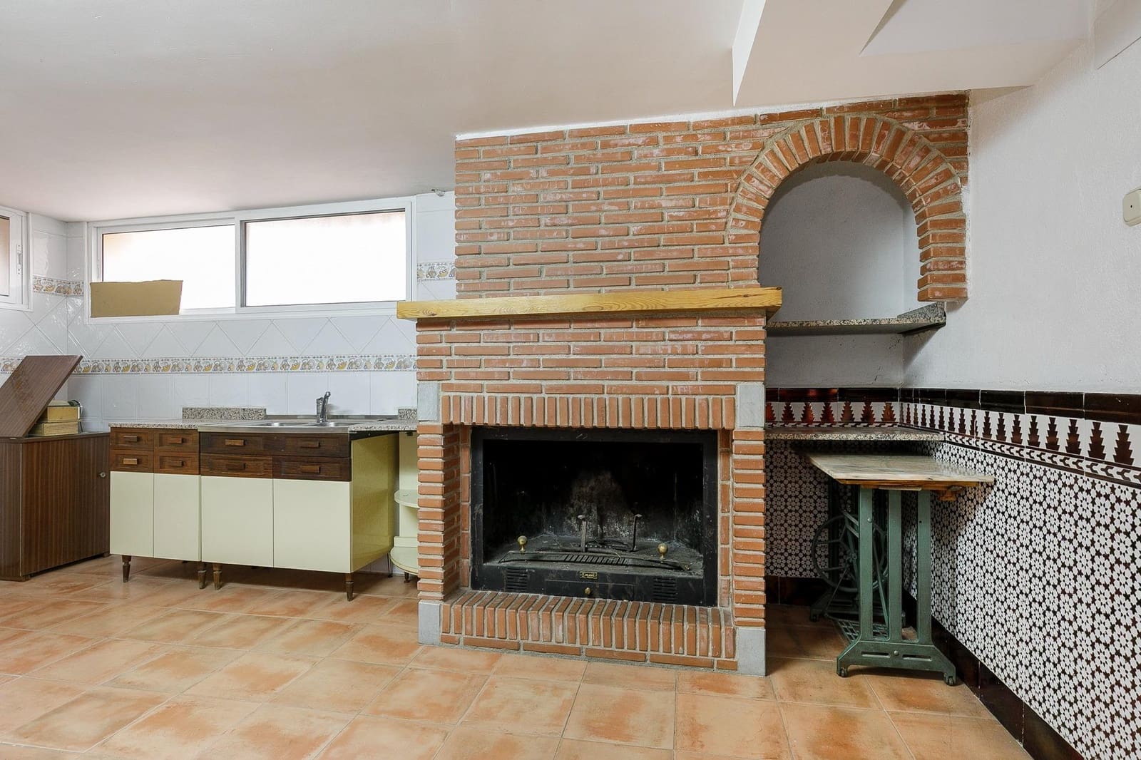 4 soveværelse Villa til salg i Granada by med garage - € 714.000 (Ref: 9419673)