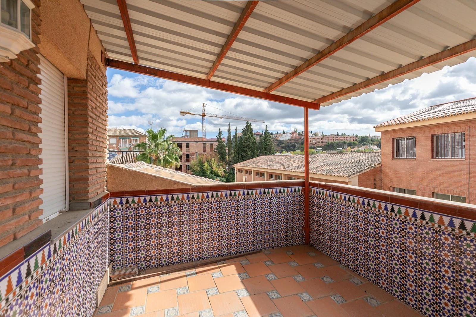 4 soveværelse Villa til salg i Granada by med garage - € 714.000 (Ref: 9419673)