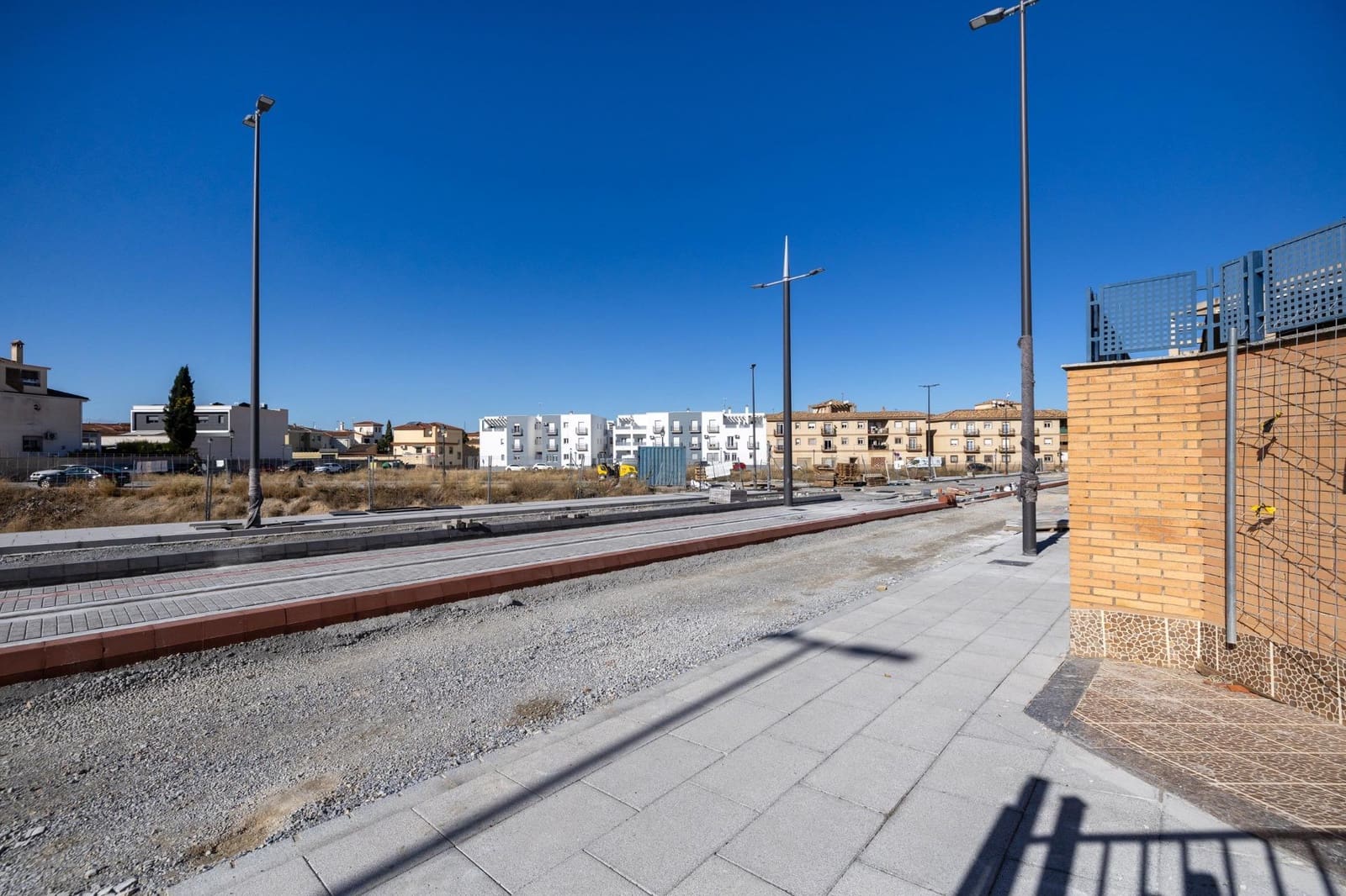 2 bedroom Flat for sale in Las Gabias with garage - € 140,000 (Ref: 9419674)