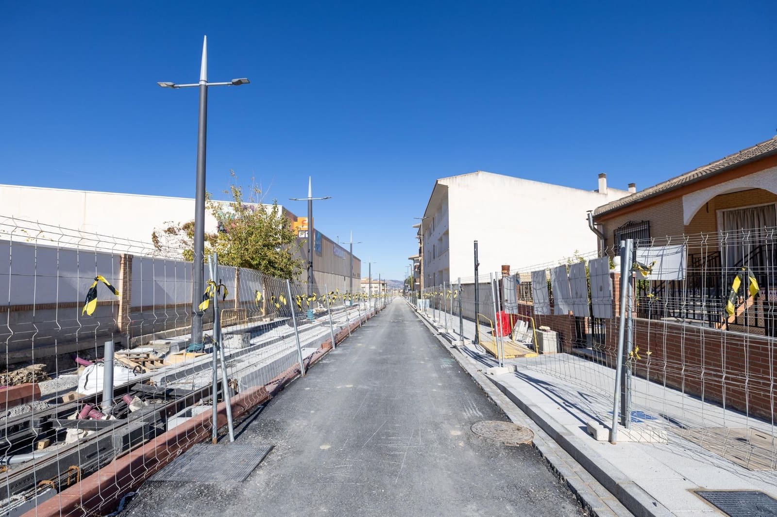 2 bedroom Flat for sale in Las Gabias with garage - € 140,000 (Ref: 9419674)