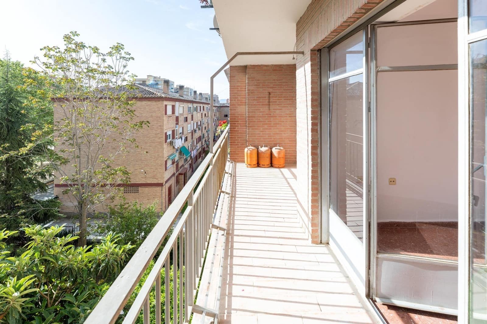 4 soveværelse Lejlighed til salg i Granada by - € 155.000 (Ref: 9434657)