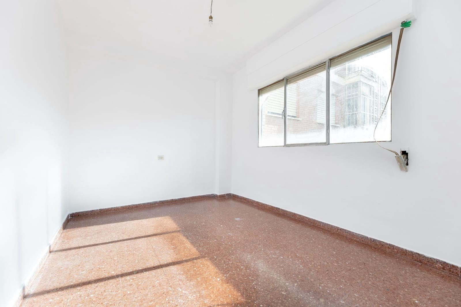 4 soveværelse Lejlighed til salg i Granada by - € 155.000 (Ref: 9434657)