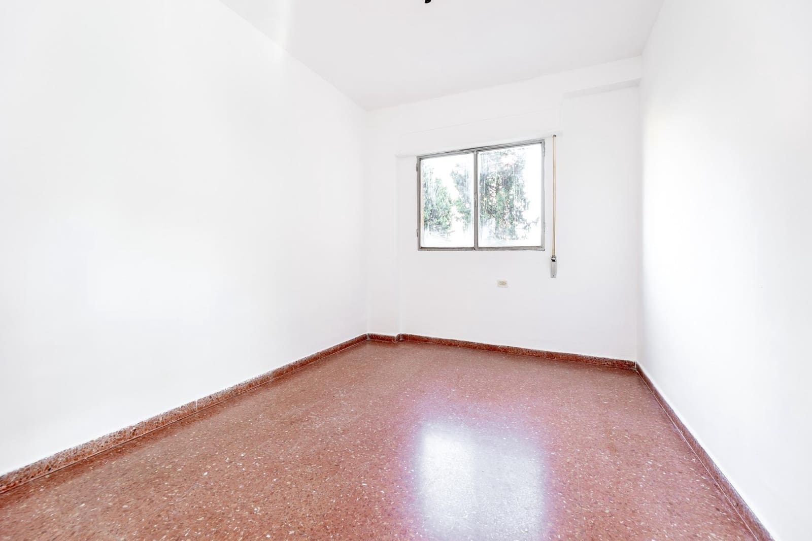 4 soveværelse Lejlighed til salg i Granada by - € 155.000 (Ref: 9434657)