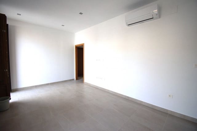 Piso de 1 habitación en Centro, Granada ciudad en alquiler - 600 € (Ref: 9438605)
