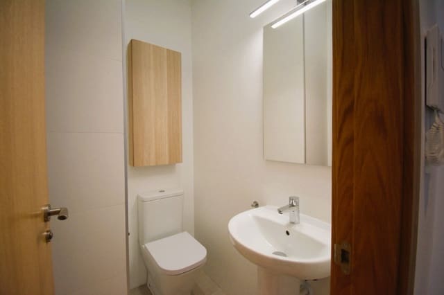 Piso de 1 habitación en Centro, Granada ciudad en alquiler - 600 € (Ref: 9438605)