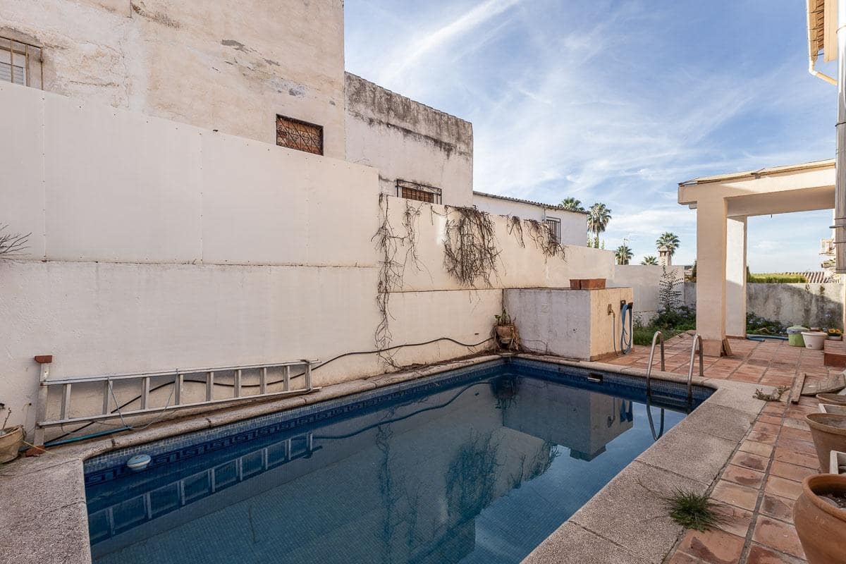 4 soveværelse Villa til salg i Jun med swimmingpool - € 240.000 (Ref: 9446296)