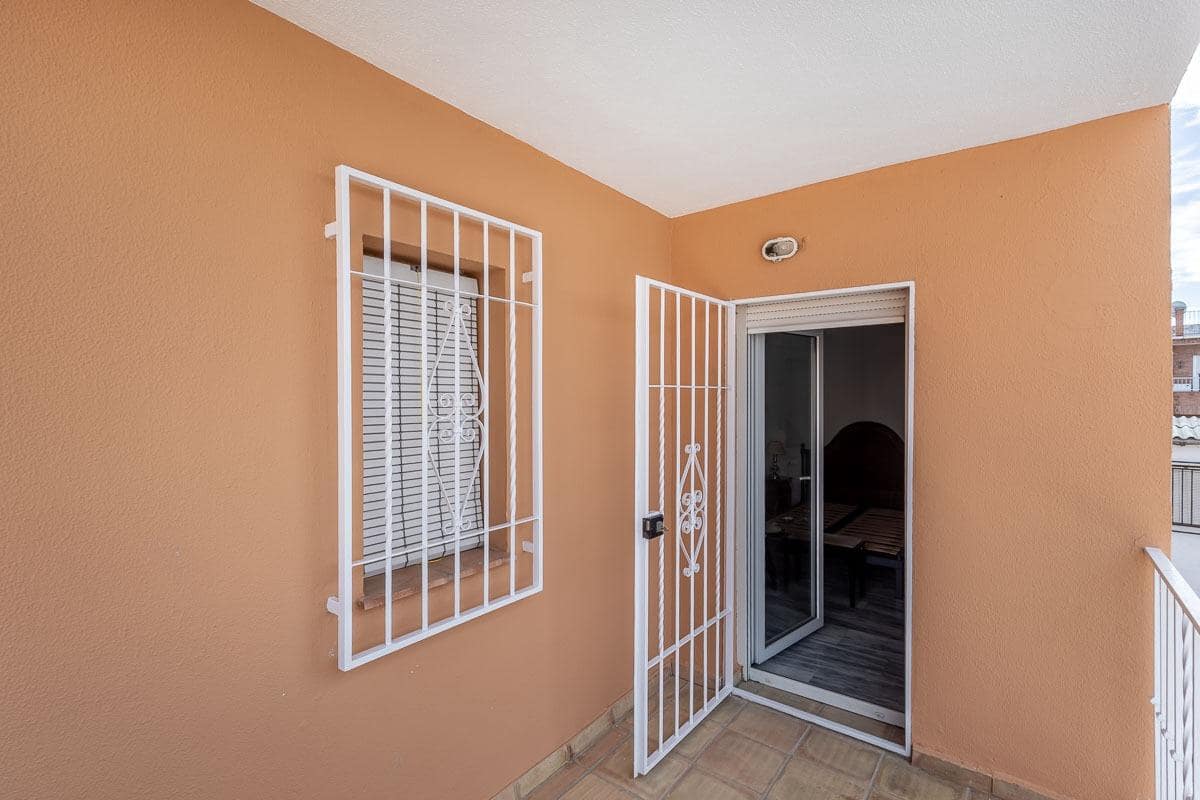 4 slaapkamer Villa te koop in Jun met zwembad - € 230.000 (Ref: 9446296)