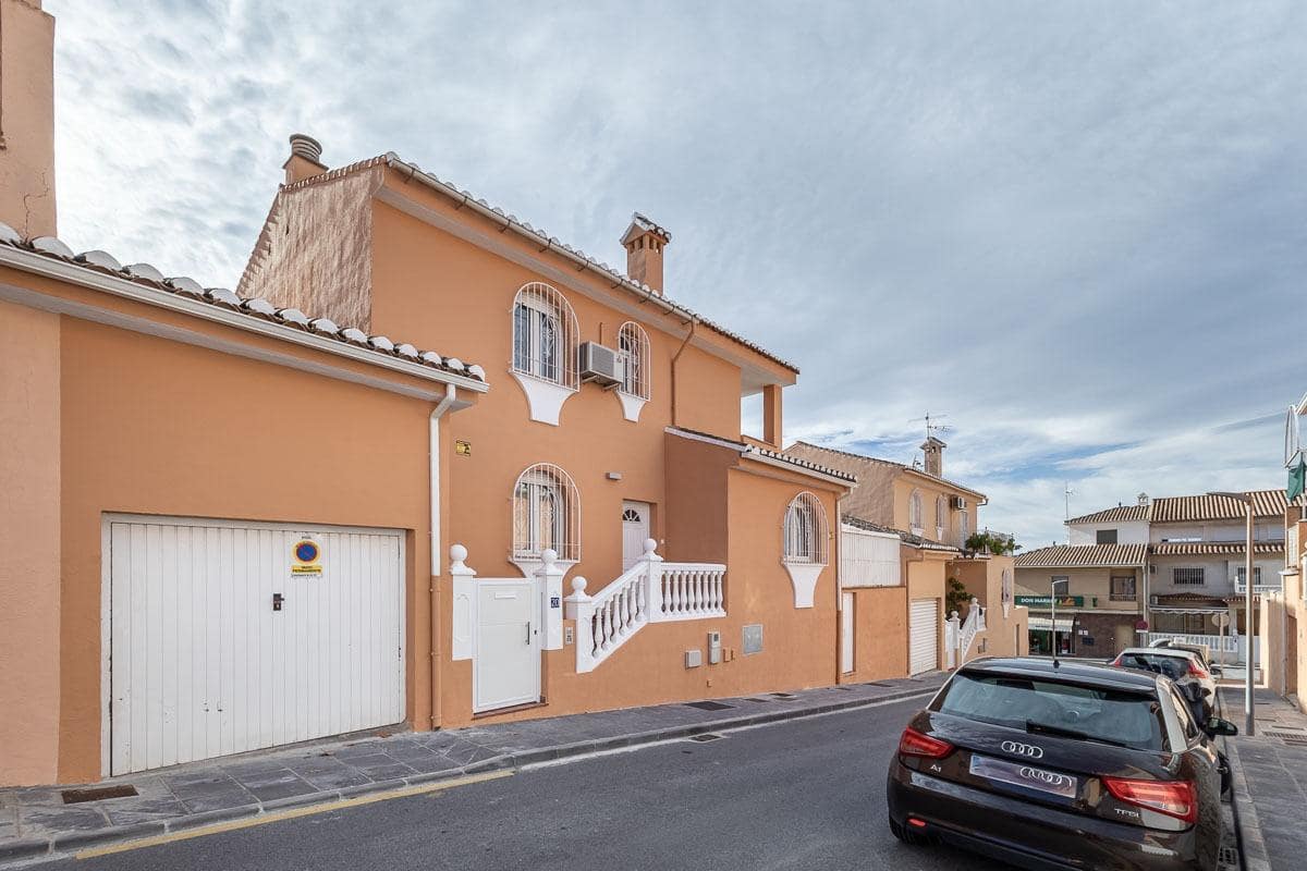 4 slaapkamer Villa te koop in Jun met zwembad - € 230.000 (Ref: 9446296)