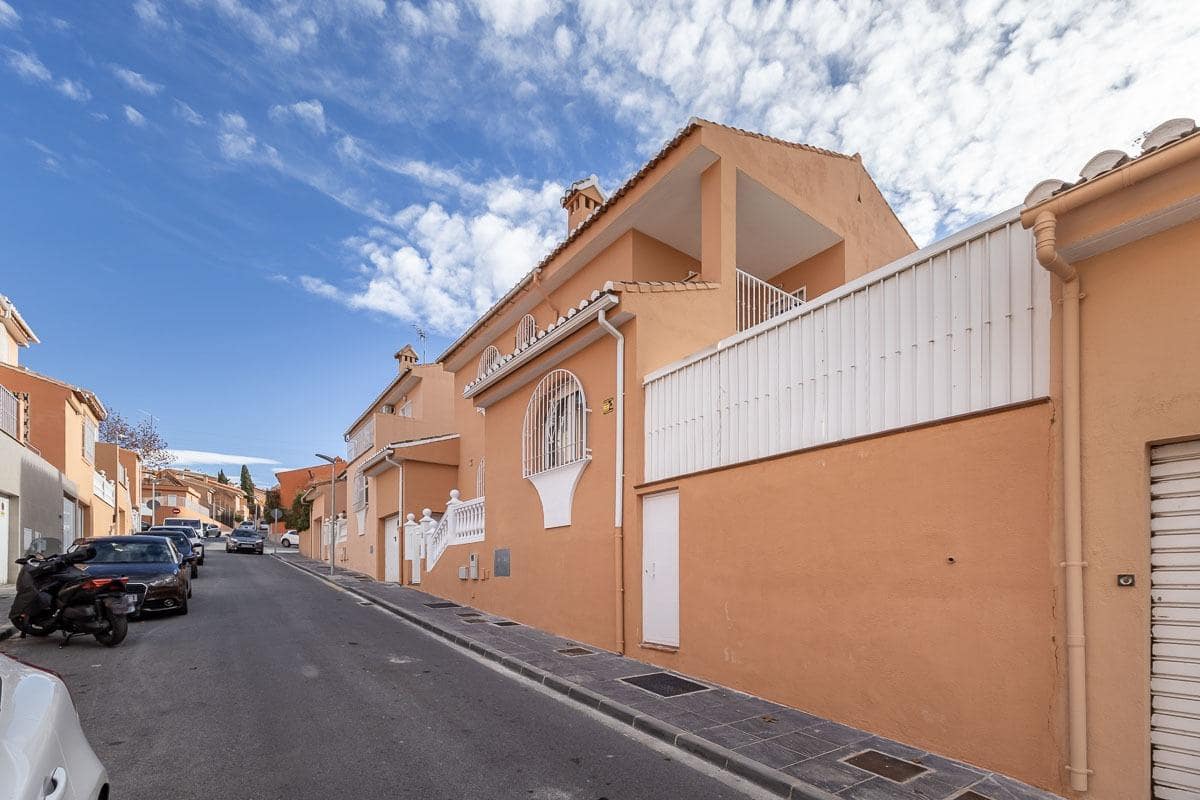 4 slaapkamer Villa te koop in Jun met zwembad - € 230.000 (Ref: 9446296)