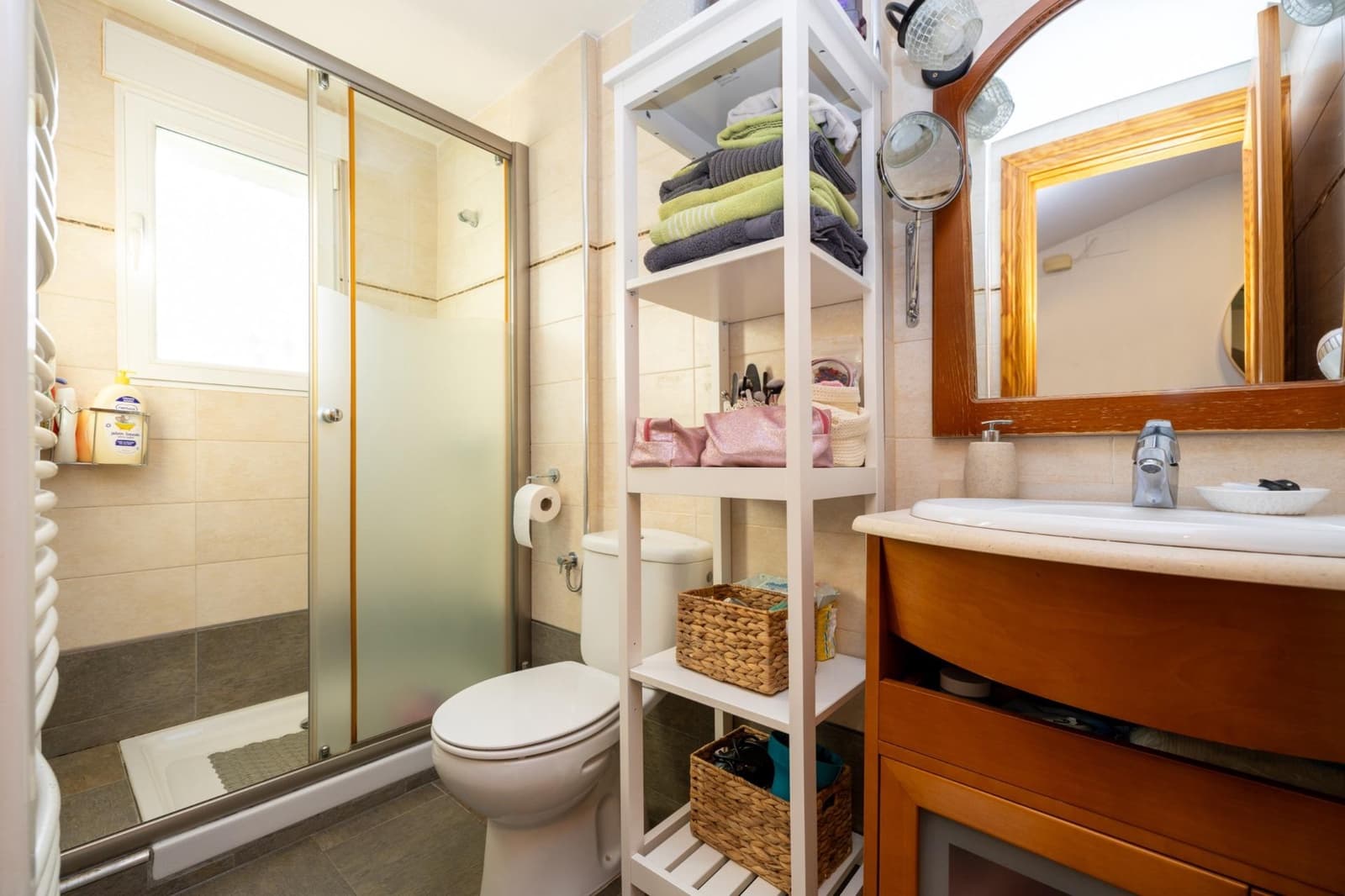 4 bedroom Semi-detached Villa for sale in Ogijares with garage - € 348,000 (Ref: 9449135)