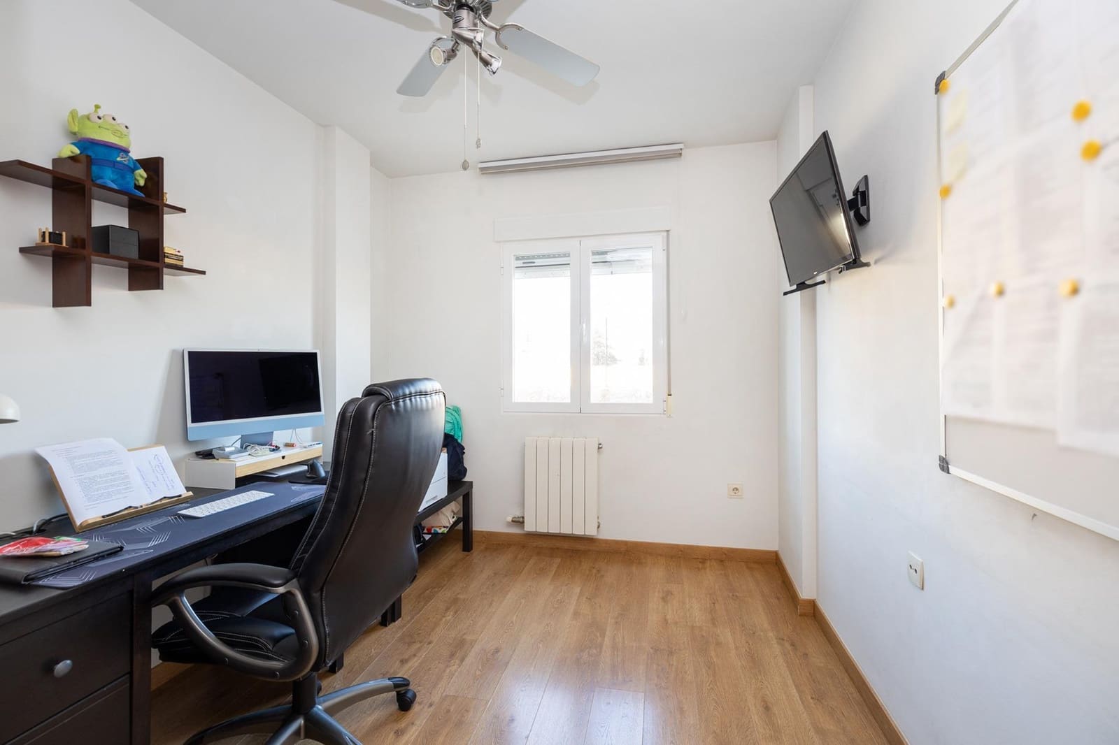 4 bedroom Semi-detached Villa for sale in Ogijares with garage - € 348,000 (Ref: 9449135)